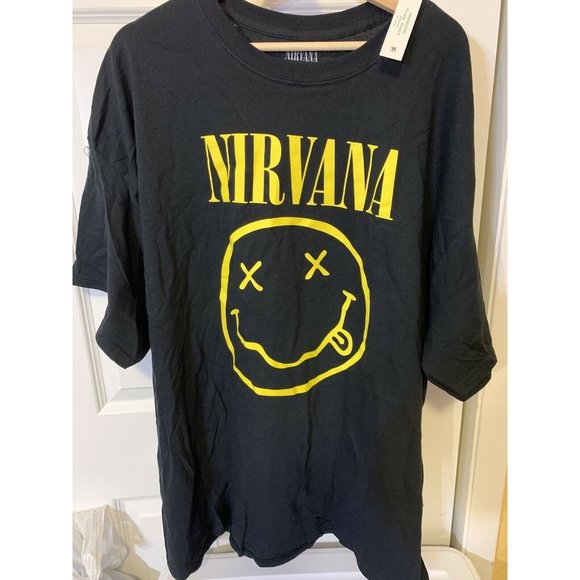 New Nirvana Men's Sz 3XL Black Yellow Logo‎ Short Sleeve T-Shirt NWT - Picture 1 of 7